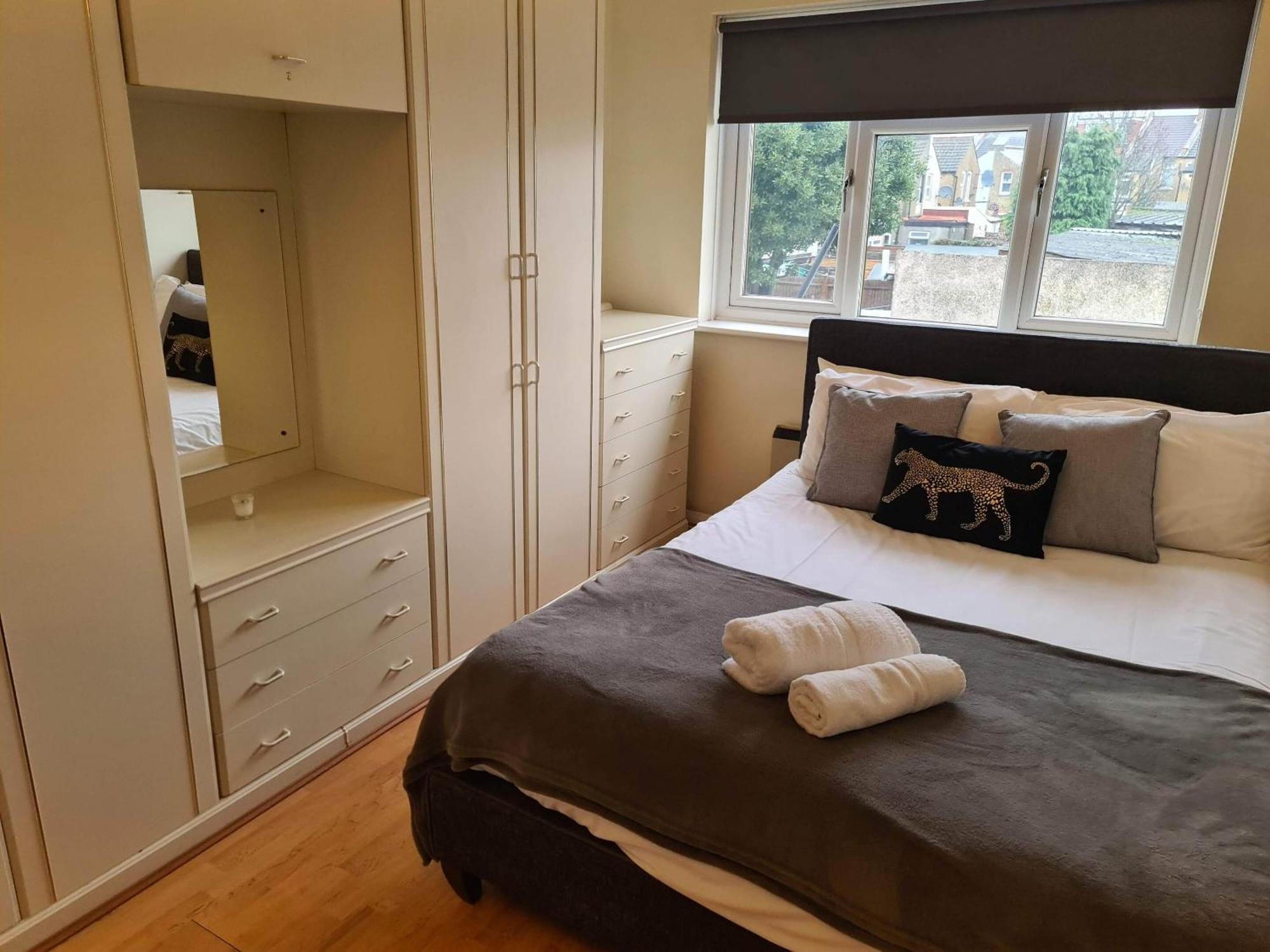 ווטפורד Sav Apartments Watford חדר תמונה